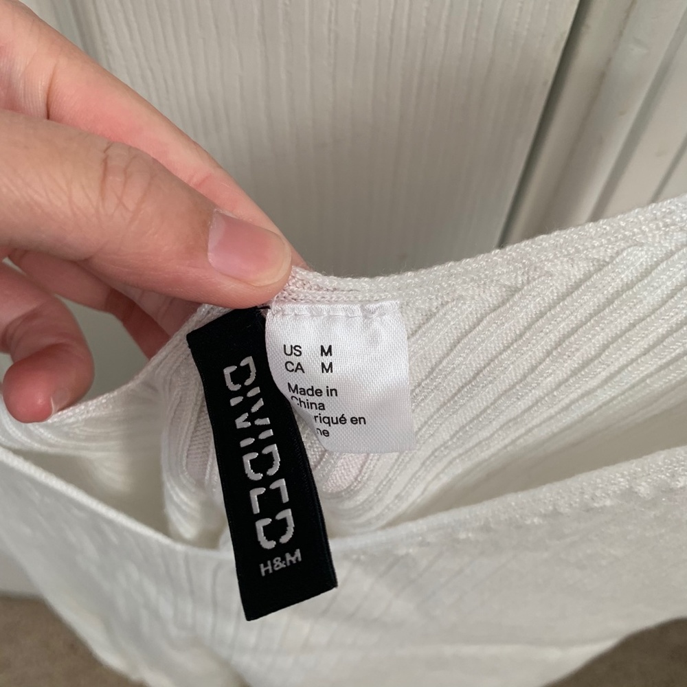 NWOT H&M White Ribbed Tank Top - Picture 3 of 3